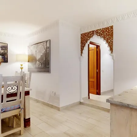 Villa Majestic By The Heated Private Pool & Jacuzzi Benalmádena