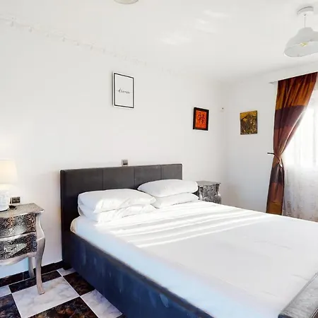 Majestic By The Heated Private Pool & Jacuzzi Benalmádena
