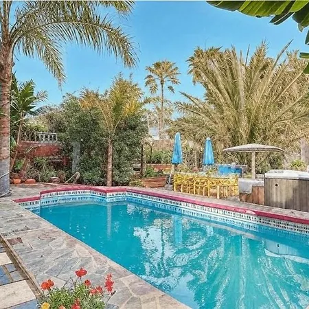 Majestic By The Heated Private Pool & Jacuzzi Benalmádena