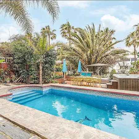 Majestic By The Heated Private Pool & Jacuzzi Villa Benalmádena