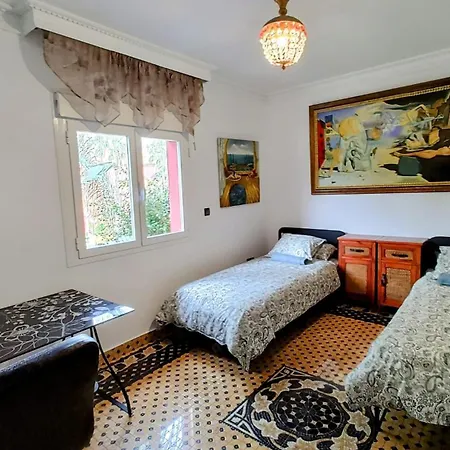 Majestic By The Heated Private Pool & Jacuzzi Villa